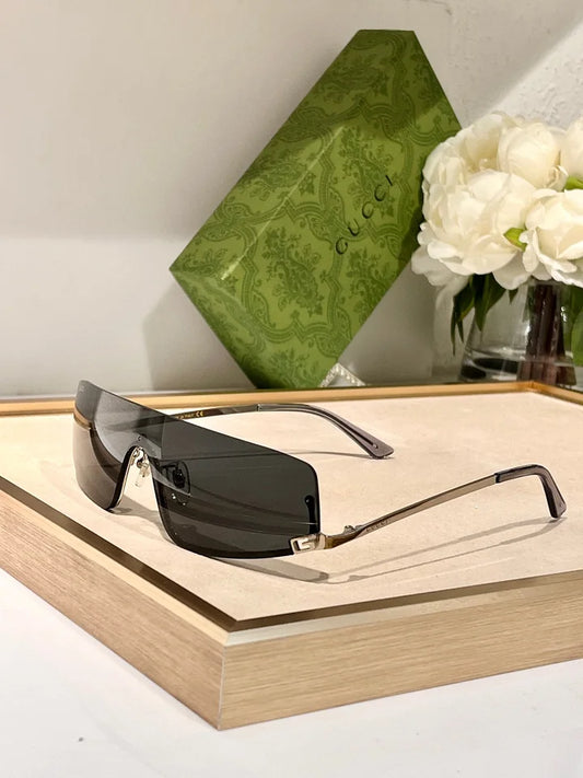 Gucci GG 1561 MASK-SHAPED FRAME unisex Sunglasses